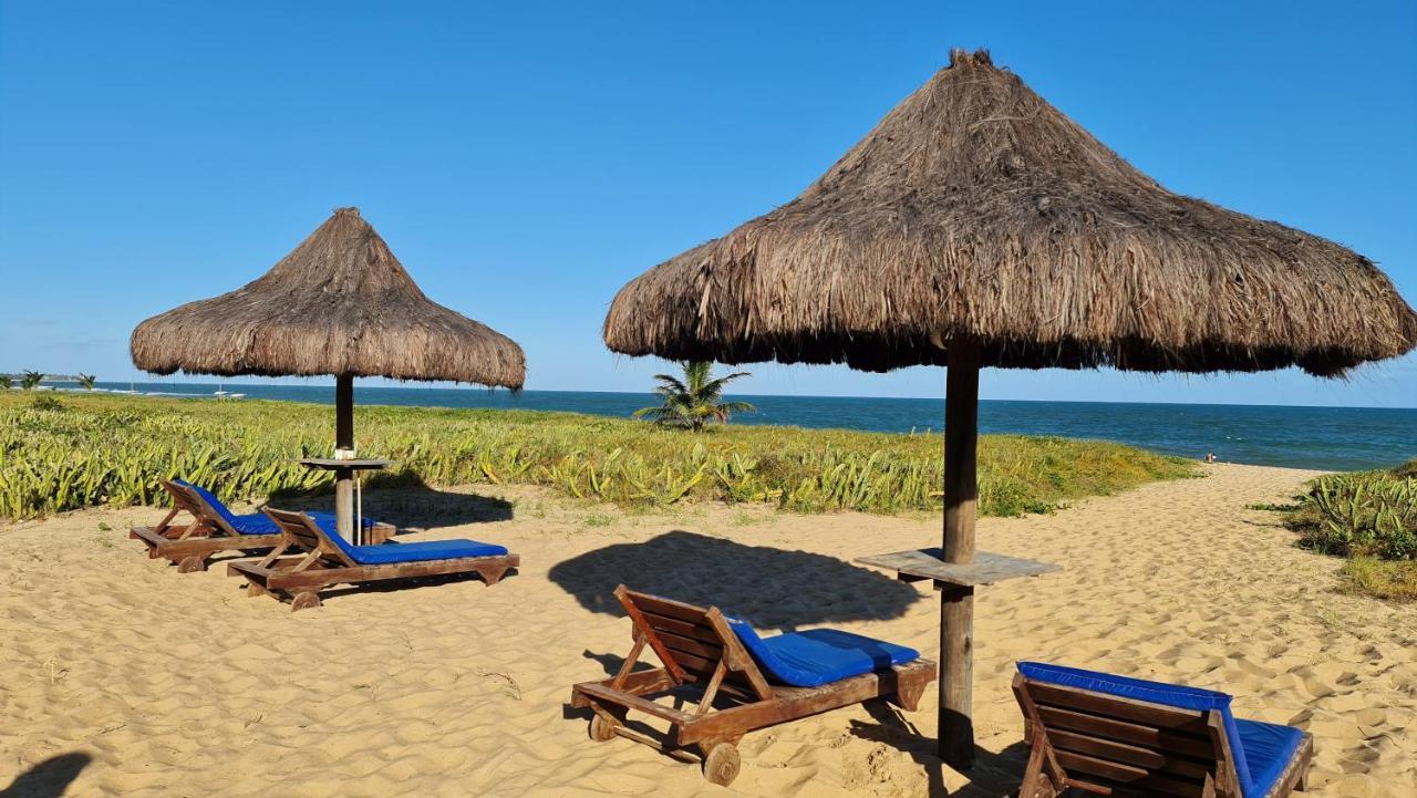 Pousada Praia Das Ondas - Pe Na Areia Itacimirim Exterior photo
